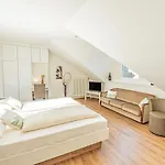 Weinhotel Ayler Kupp Отель