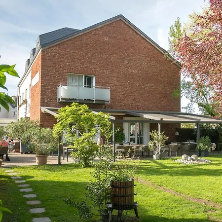 Weinhotel Ayler Kupp 3*