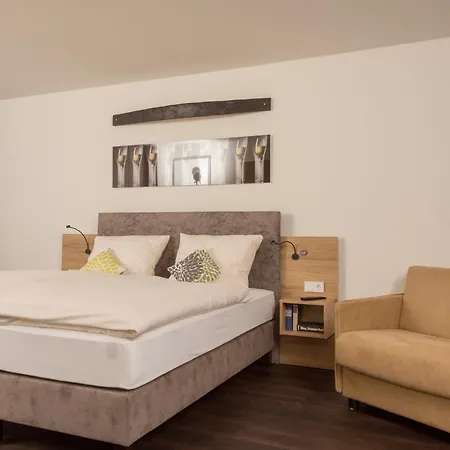 Weinhotel Ayler Kupp 3*