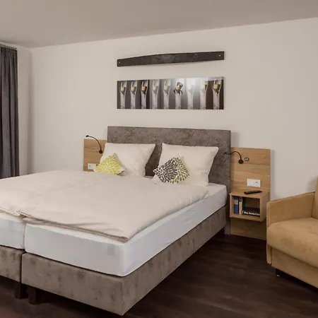 Weinhotel Ayler Kupp 아일