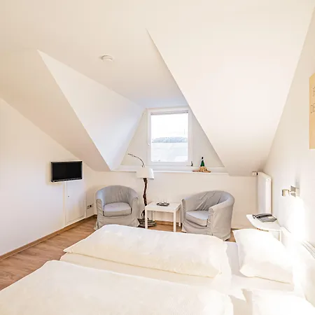 Weinhotel Ayler Kupp 3*