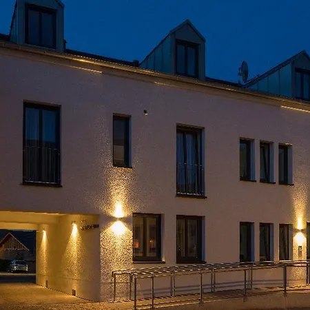 Weinhotel Ayler Kupp 3*