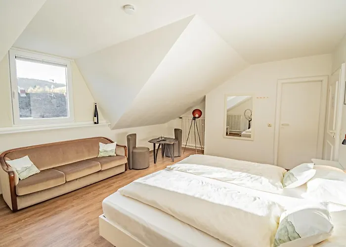 Weinhotel Ayler Kupp 3* Ayl