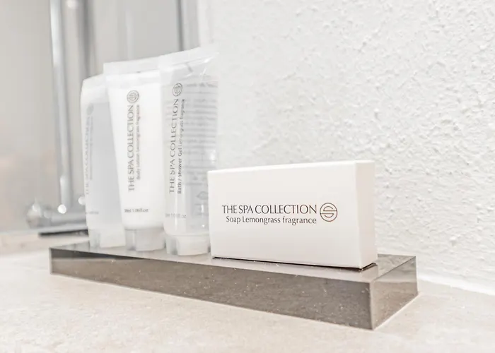 Weinhotel Ayler Kupp ホテル Ayl